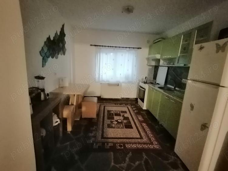 Casă cu Teren 1000 Mp în Bucium