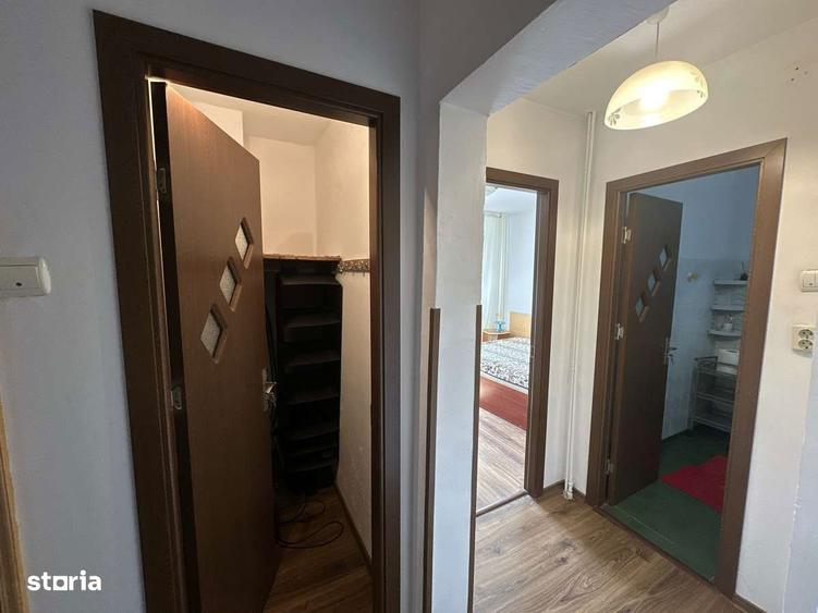 Apartament cu 2 camere decomandat, mobilat în Valea Ialomiței