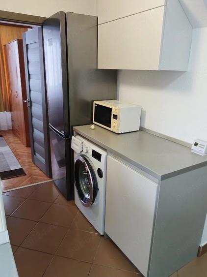 Apartament cu 3 camere decomandat în Gheorghe Doja