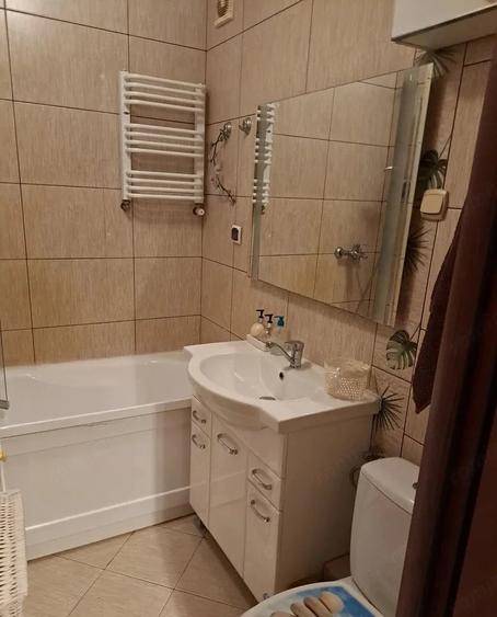 Garsonieră decomandată în Take Ionescu
