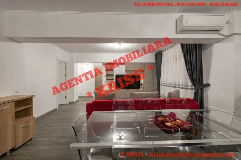 Apartament cu 4 camere decomandat în Central