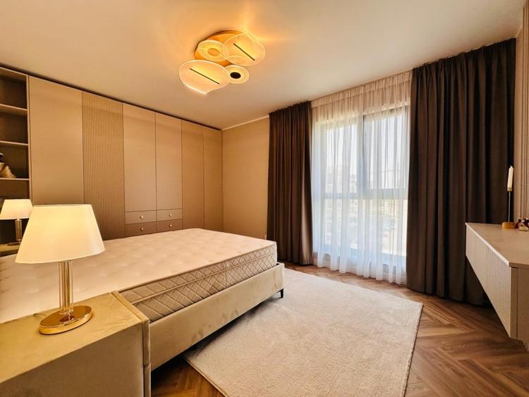 Apartament cu 3 camere semidecomandat, mobilat în Străulești