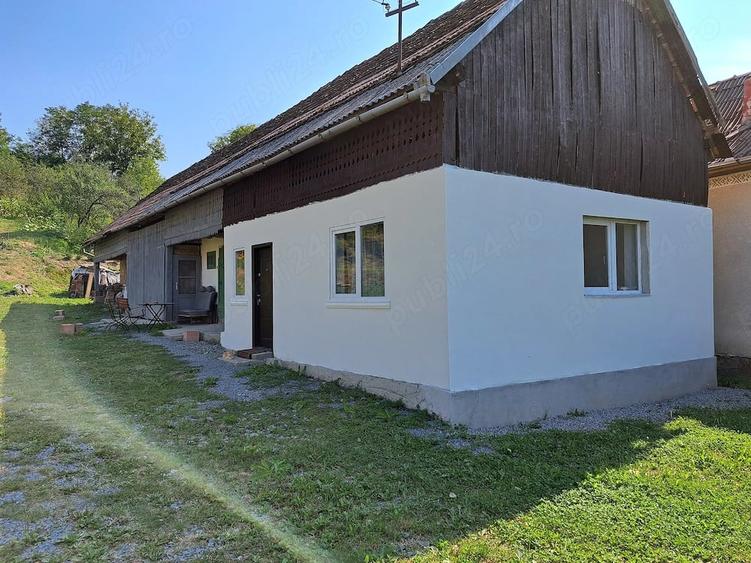 Casă cu Teren 1605 Mp în Central