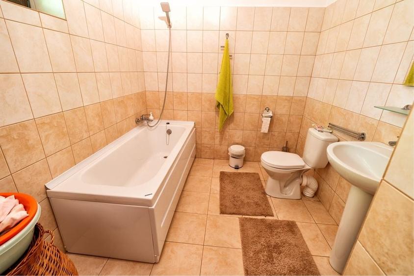 Casă cu 4 camere în Drăganu