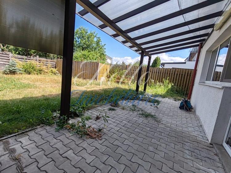 Duplex cu 4 camere cu Canalizare în Florești