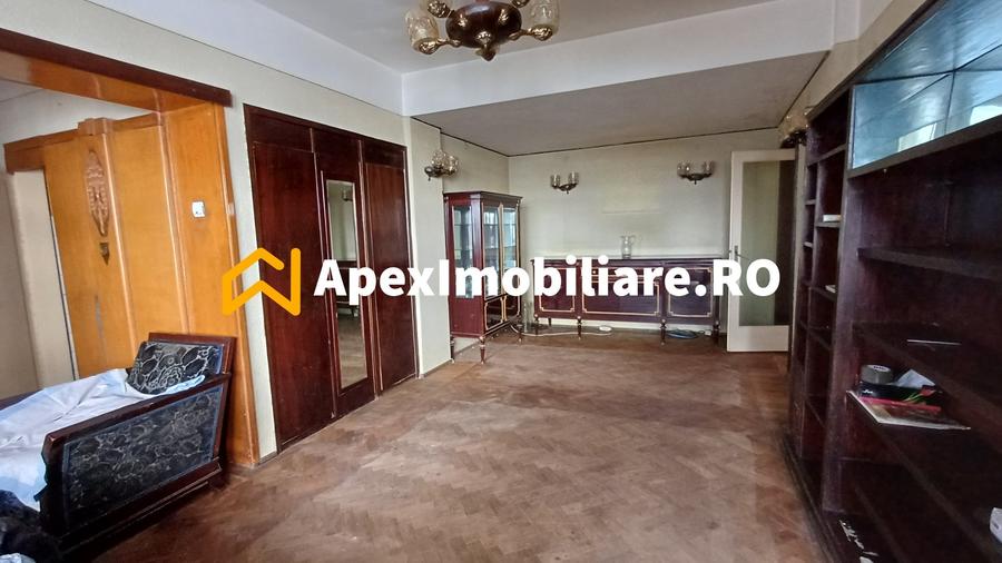 Apartament cu 2 camere semidecomandat în Cișmigiu