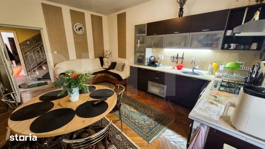 Casă cu 7 camere cu Teren 500 Mp în Titulescu