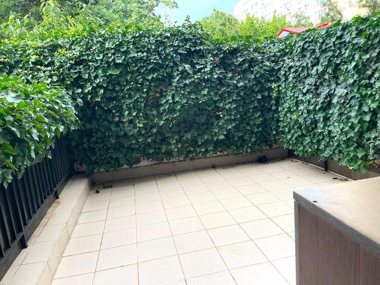 Garsonieră decomandată în Gorjului