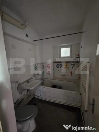 Apartament cu 2 camere,57 mp decomandat, zona Micro 19 - 9
