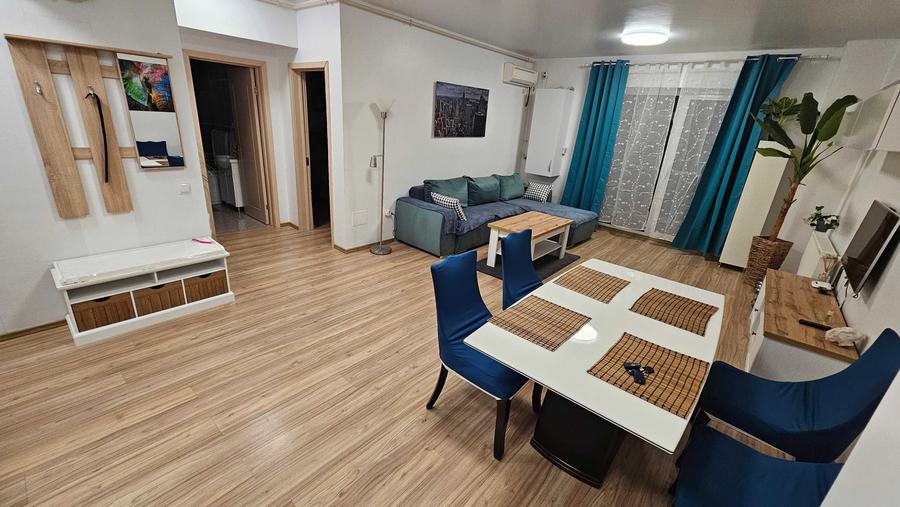 Apartament cu 2 camere decomandat în Central