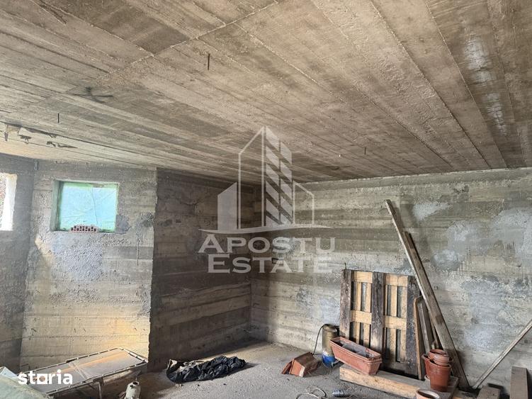 Casă cu 4 camere cu Teren 637 Mp în Covaci