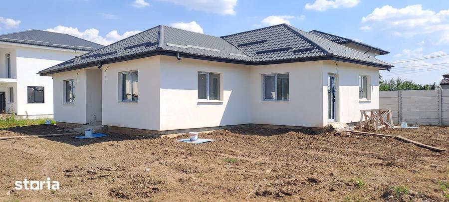 Casă cu 4 camere cu Teren 500 Mp în Dragomirești-Vale