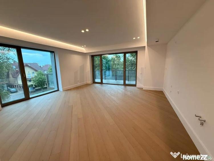 Apartament cu 3 camere decomandat în Iancu Nicolae