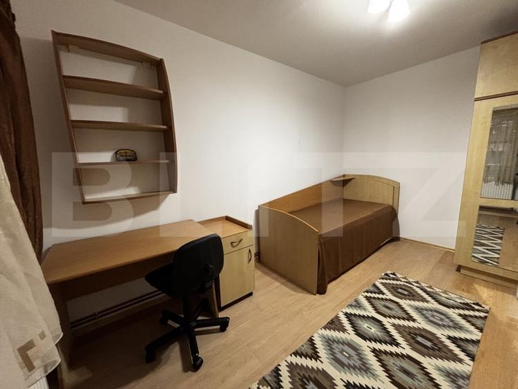 Apartament cu 3 camere decomandat, mobilat în Aradului