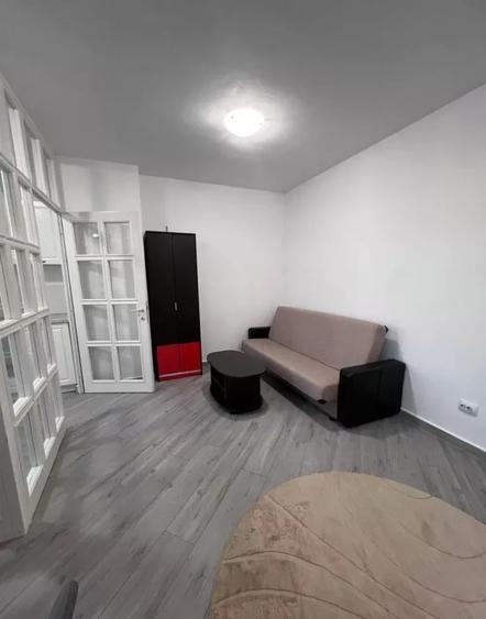 Garsonieră decomandată în Lunca Cetățuii