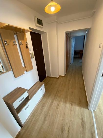 Apartament cu 2 camere decomandat, mobilat în Gară