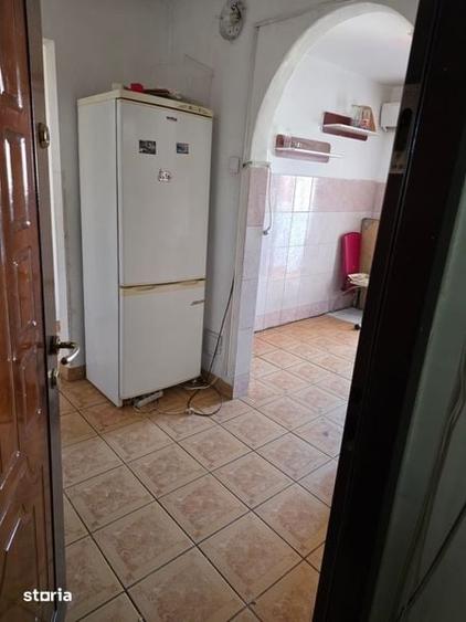 Vand apartament 2 camere PB decomandat ,Minerilor (Aluminei) - 4
