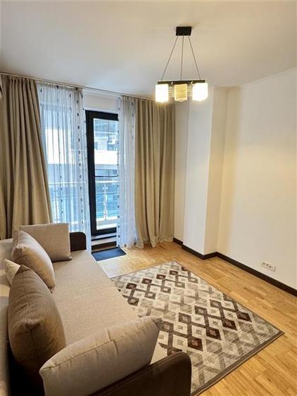 Apartament cu 3 camere decomandat, mobilat în Șoseaua Nordului