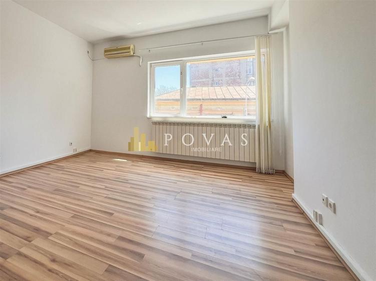 Apartament cu 4 camere decomandat în Universitate