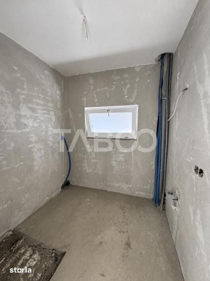 Casă cu 4 camere cu Teren 120 Mp în Vest