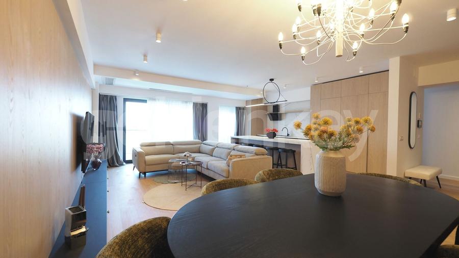 Apartament cu 4 camere decomandat, mobilat în Herăstrău