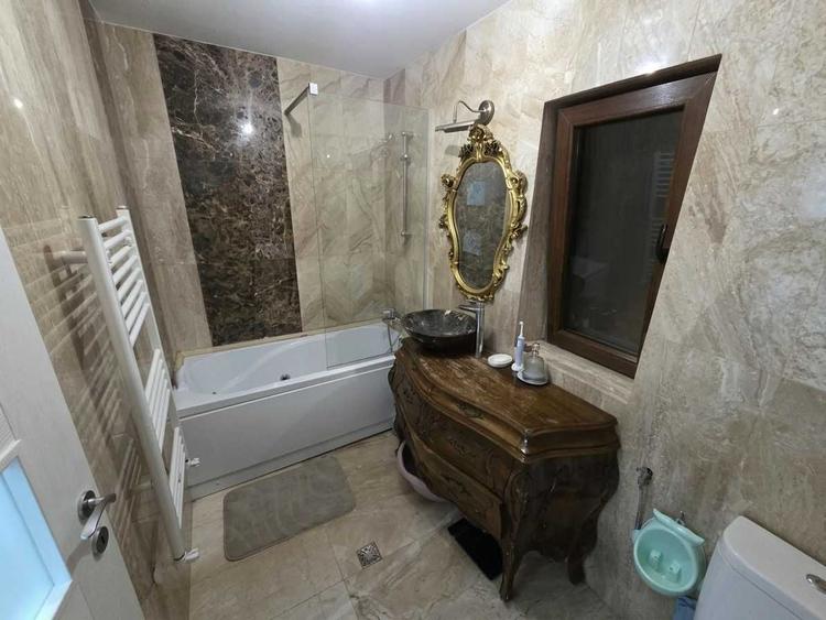 Casă cu 2 camere în Central