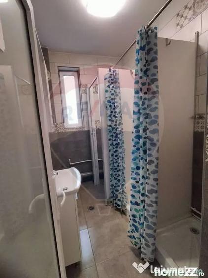 Spațiu comercial, de 323 mp, în Central
