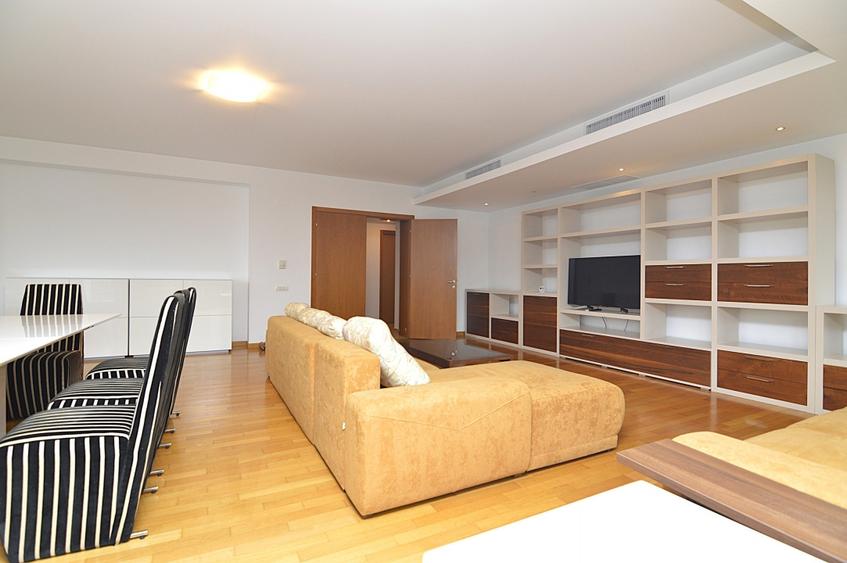 Apartament cu 5 camere decomandat, mobilat în Dorobanți