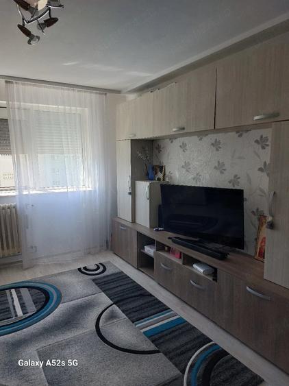 Apartament cu 2 camere nedecomandat în Șagului