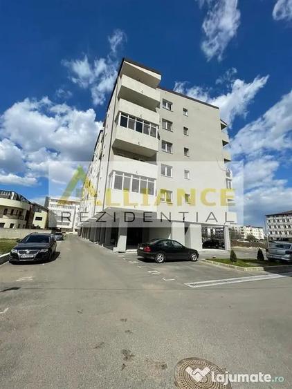 Apartament cu 3 camere decomandat în Metalurgiei