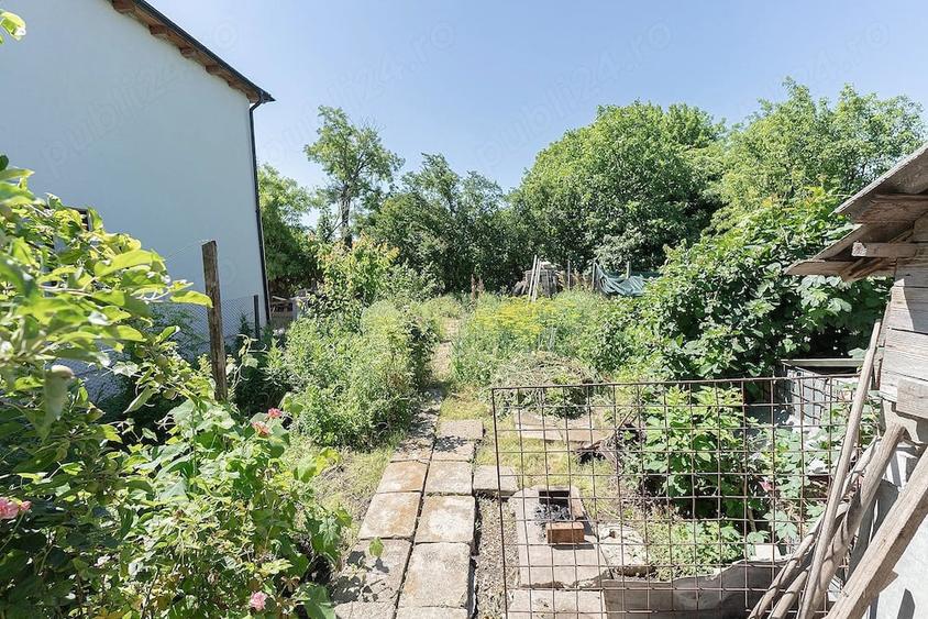 Casa 3 camere de vanzare in Tecuci 100 mp construi?i, teren 368 mp, zona Pia?a - 8