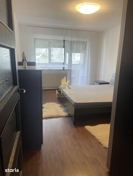 Apartament cu 3 camere semidecomandat în Gara de Nord