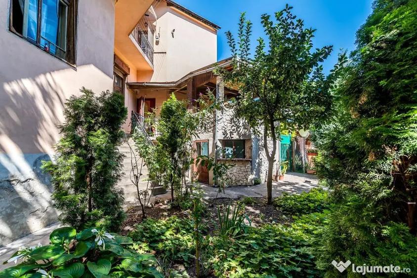 Apartament cu 4 camere si terasa si curte proprie, langa ... - 2