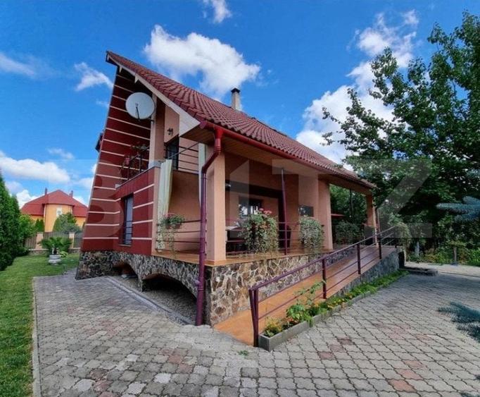 Casă individuală cu 4 camere cu Teren 1146 Mp în Independenței