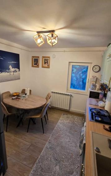 Apartament cu 2 camere decomandat în Podul de Fier