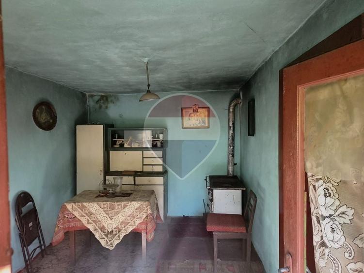 Casă individuală cu 3 camere cu Teren 570 Mp în Central