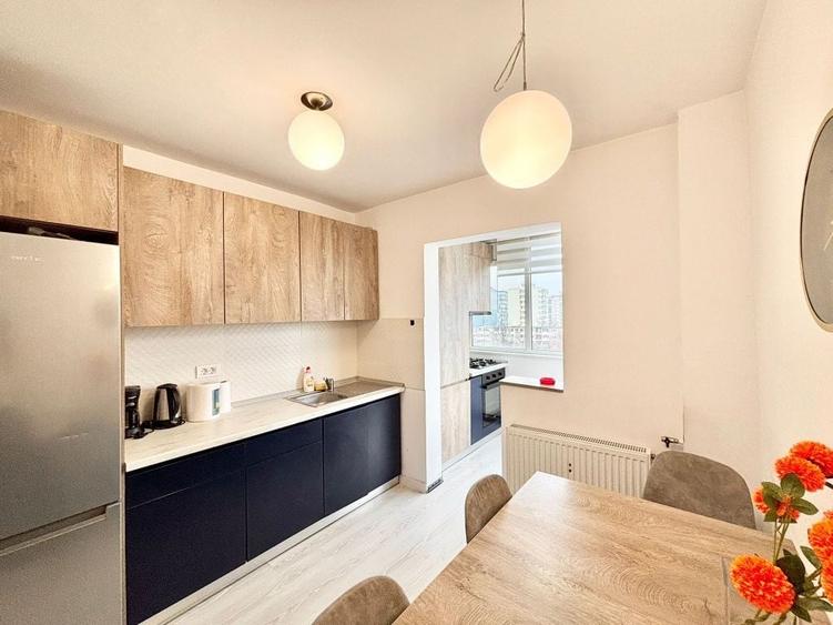 Apartament cu 3 camere decomandat în Circumvalațiunii