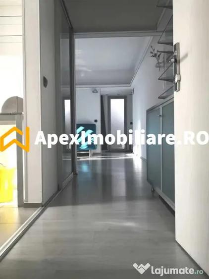 Apartament cu 3 camere decomandat în Gara de Nord