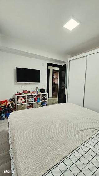 Apartament cu 3 camere decomandat în Cug