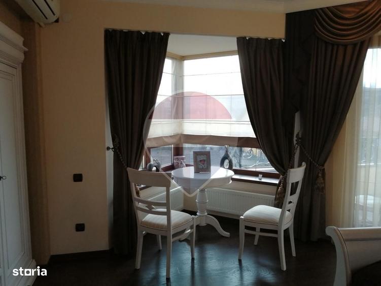 Casă cu 4 camere în Trăisteni
