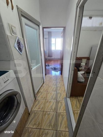 Garsonieră decomandată în Central