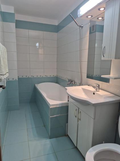 Apartament cu 2 camere decomandat în Plopilor