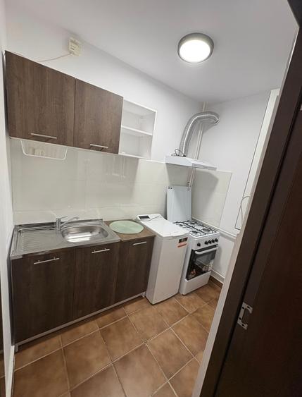 Garsonieră decomandată în Drumul Taberei