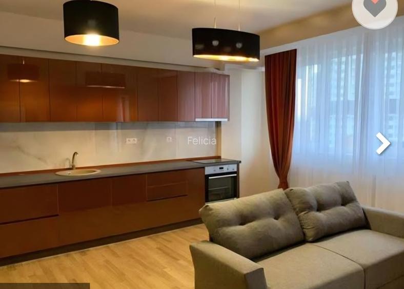 Vand Apartament 3 camere, cu parcare privata, bloc nou
