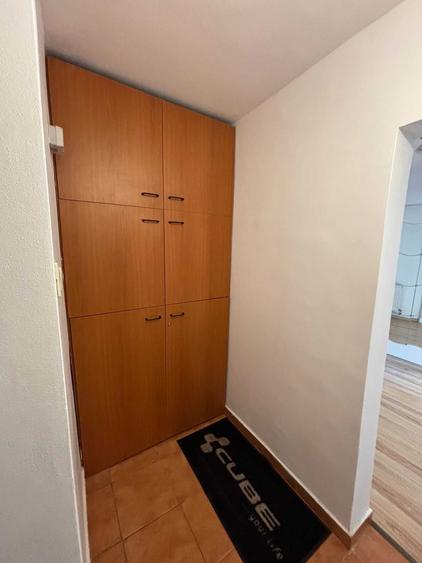 Apartament cu 3 camere decomandat în Mioriței