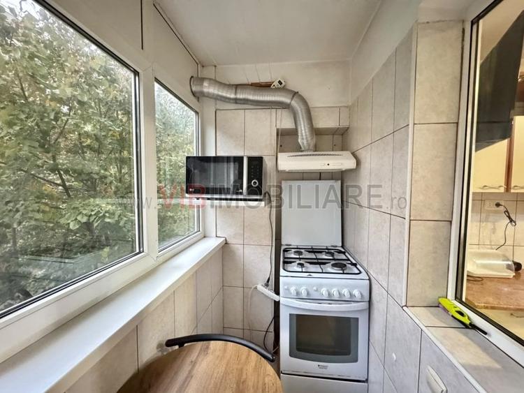 Apartament cu 2 camere decomandat în Crângași