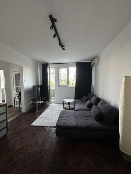 Apartament cu 2 camere semidecomandat în Grivița