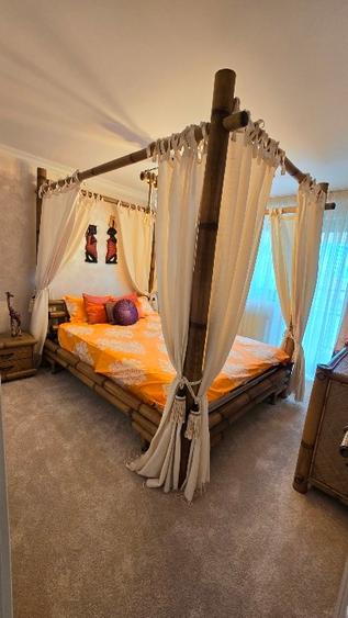 Casă cu 5 camere cu Teren 2530 Mp în Periferie