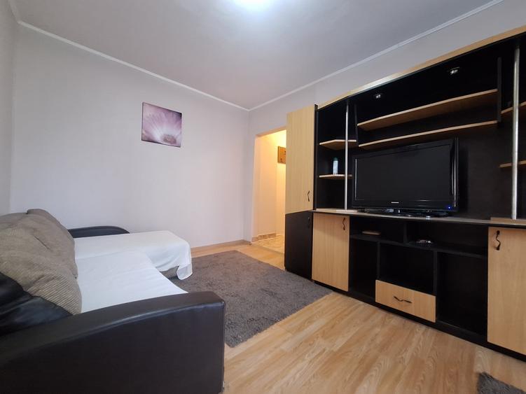Apartament cu 2 camere semidecomandat, mobilat în Cetății