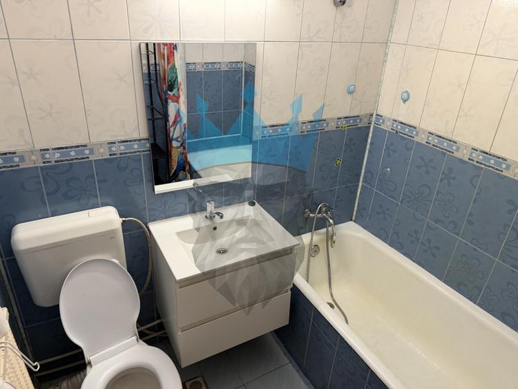Apartament cu 3 camere decomandat, mobilat în Splaiul Unirii
